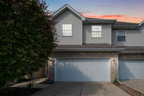 8112 Victoria Pl, Crown Point, IN, 46307 | Card Image