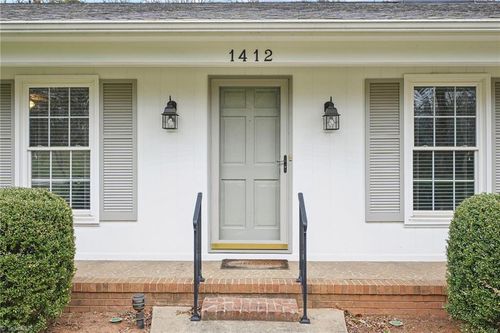 1412 Hobbs Rd, Greensboro, NC, 27410-3960 | Card Image