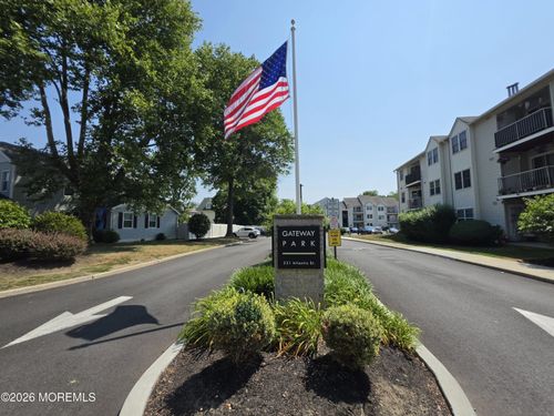 30-231 Atlantic St, Keyport, NJ, 07735-2039 | Card Image