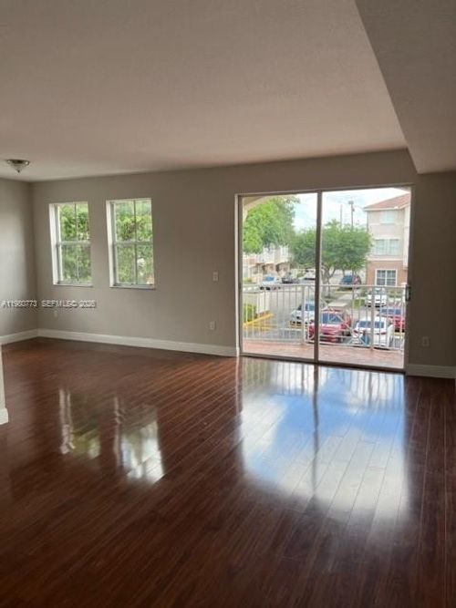 227-8826 W Flagler St, Miami, FL, 33174-2477 | Card Image