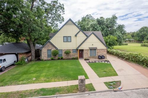 1421 Strawberry Cir, Irving, TX, 75060-4922 | Card Image