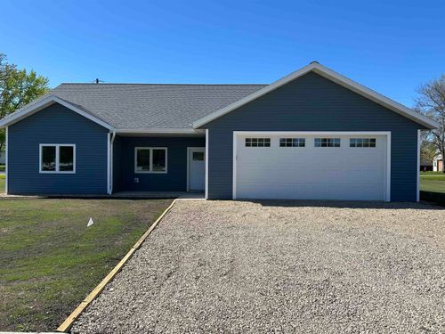 101 Maverick Lane, Riceville, IA, 50466 | Card Image