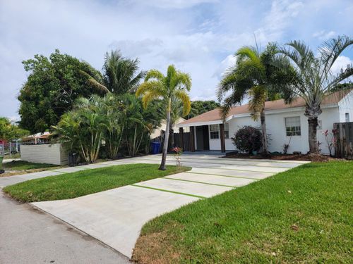 1600 Nw 2nd Ave, Fort Lauderdale, FL, 33311-5502 | Card Image