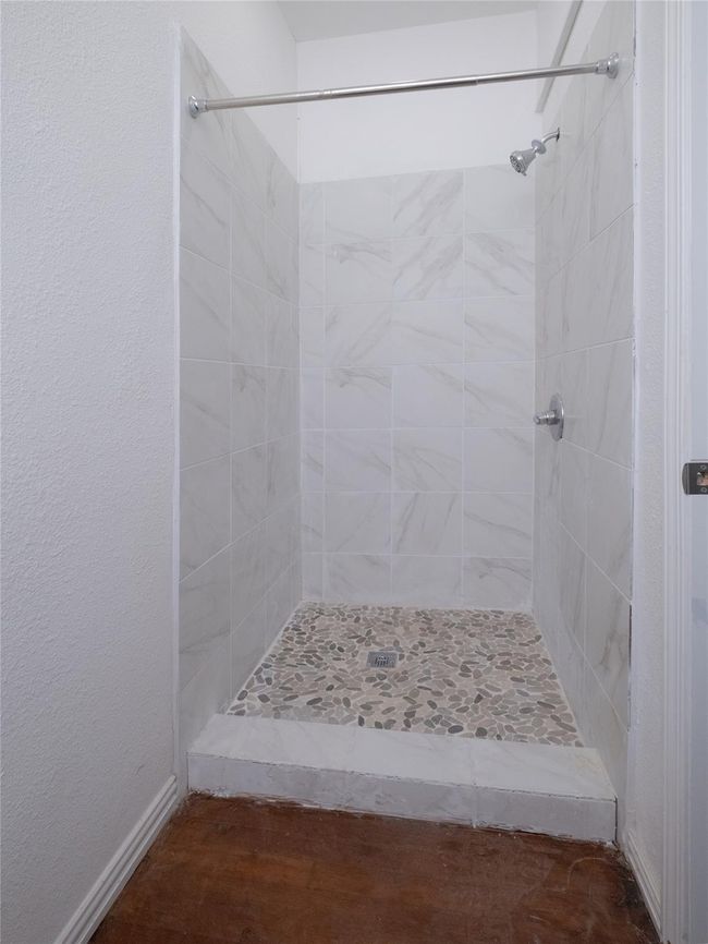 2703 Areba St, House other with 3 bedrooms, 2 bathrooms and 1 parking in Houston TX | Image 17