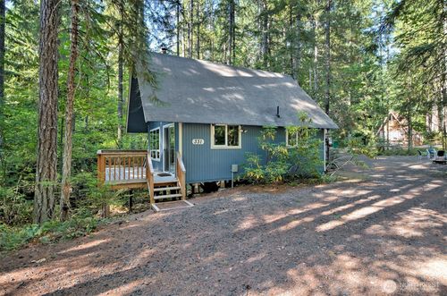 331 N Wynoochee Dr, Hoodsport, WA, 98548-9533 | Card Image