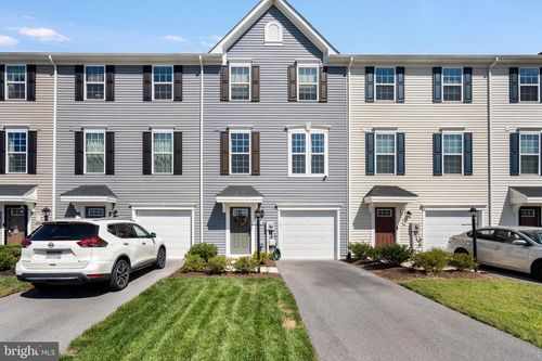 28 Absolution Dr, HEDGESVILLE, WV, 25427-6792 | Card Image