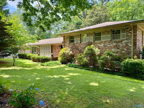 605 Country Club Dr, Gadsden, AL, 35901-5805 | Card Image