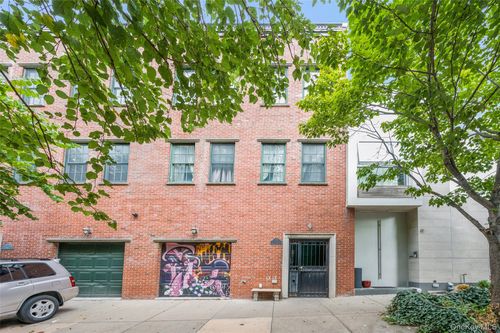 15 Evans St, Brooklyn, NY, 11201-1573 | Card Image