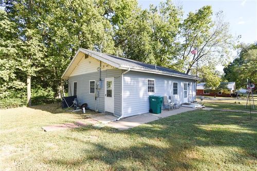 202 N 6th St, Westmoreland, KS, 66549-9435 | Card Image