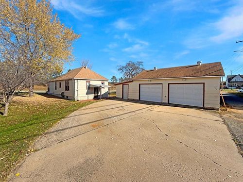 206 Corey St, Coleraine, MN, 55722-0209 | Card Image