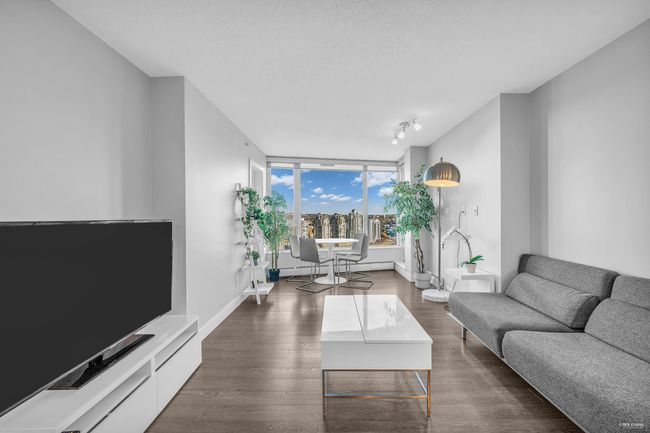 3101 - 688 Abbott Street, Condo with 2 bedrooms, 2 bathrooms and 2 parking in Vancouver BC | Image 4