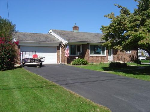 7725 Lime St, Fogelsville, PA, 18051-1617 | Card Image