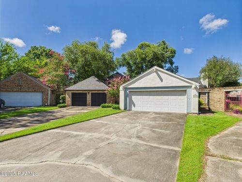 117 Stonewood Cir, Lafayette, LA, 70508-5630 | Card Image
