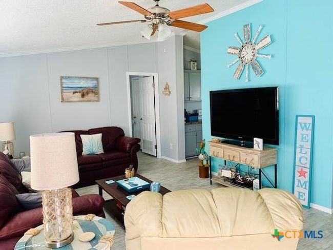 77 Blue St, House other with 3 bedrooms, 2 bathrooms and null parking in Port O Connor TX | Image 10
