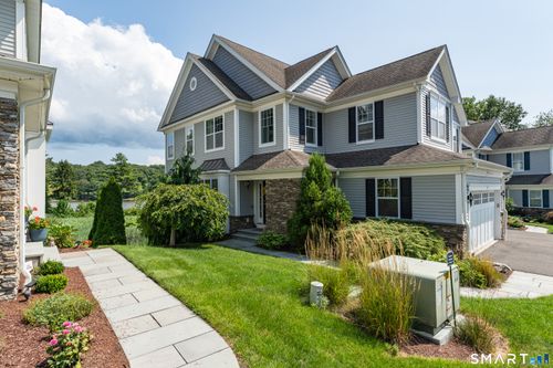 16-560 River Rd, Shelton, CT, 06484-4592 | Card Image