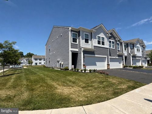 100 Fonthill Court, QUAKERTOWN, PA, 18951 | Card Image