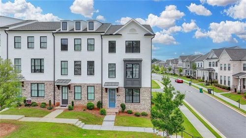 1121 Larkin Dr, Buford, GA, 30518-6447 | Card Image