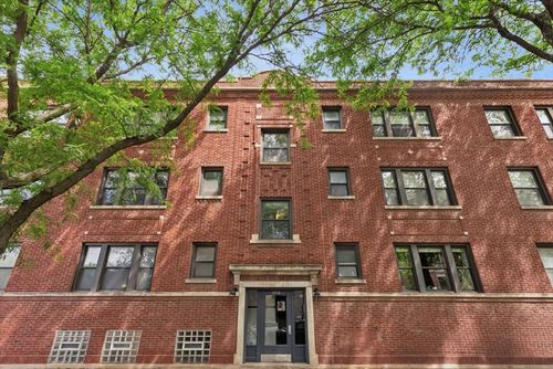 1w-1454 W Roscoe St, Chicago, IL, 60657-9481 | Card Image