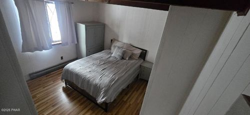 105 Floyd Ct, Milford, PA, 18337-9615 | Card Image