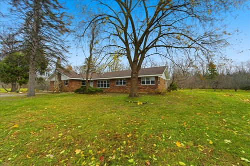 6N879 Dunham Rd, Wayne, IL, 60184-2067 | Card Image