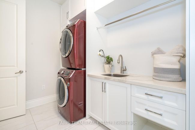 118 Headwind Blvd, House other with 5 bedrooms, 5 bathrooms and 5 parking in Woodbridge ON | Image 17