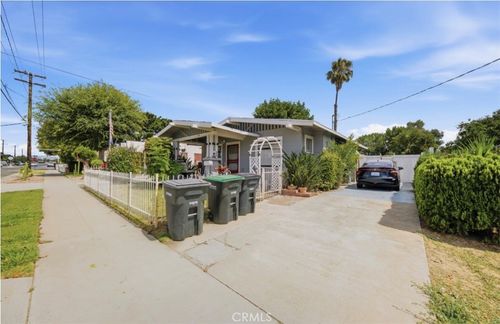 360 E La Veta, Orange, CA, 92866 | Card Image