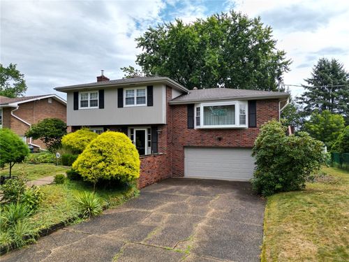 1313 Knollwood Dr, Monroeville, PA, 15146-4415 | Card Image