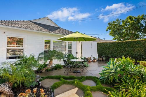 1016 E Haley St, SANTA BARBARA, CA, 93103-2545 | Card Image