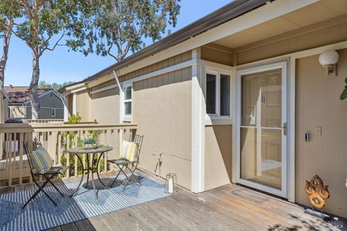 11 Thoreau Circle, Mill Valley, CA, 94941 | Card Image