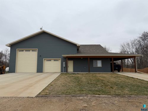 219 S Division Ave, Madison, SD, 57042 | Card Image