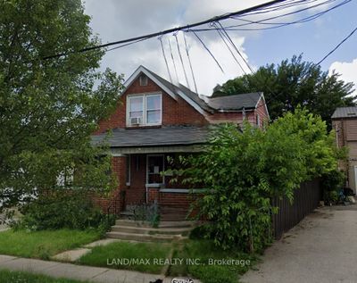 908 Trafalgar St, Home with 3 bedrooms, 3 bathrooms and 3 parking in London ON | Image 2