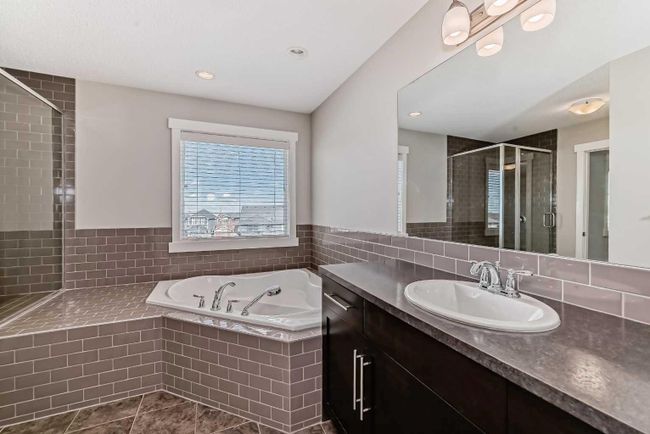 554 Sherwood Boulevard Nw, Home with 6 bedrooms, 3 bathrooms and 4 parking in Calgary AB | Image 18