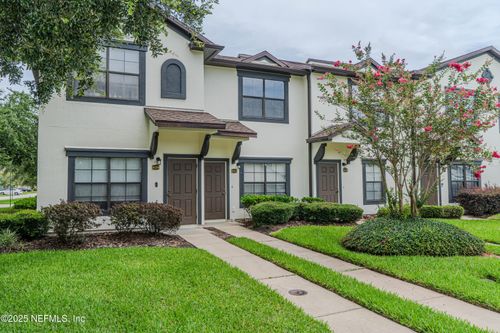 422 Cabernet Pl, ST AUGUSTINE, FL, 32084-2571 | Card Image