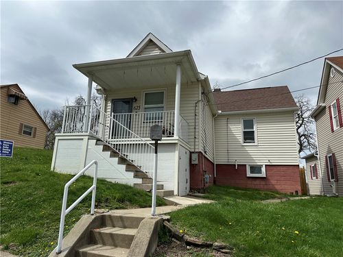 625 Delaware St, Monessen, PA, 15062-1603 | Card Image
