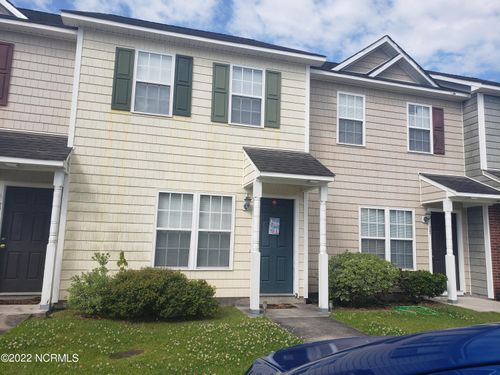 205 Bridgewood Dr, Jacksonville, NC, 28546-8379 | Card Image