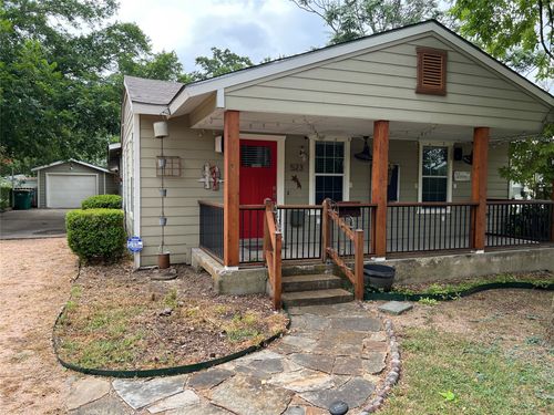 523 Houston St, Cedar Hill, TX, 75104-2641 | Card Image