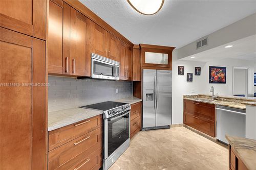 apt-311-10501 W Broward Blvd, Plantation, FL, 33324-2120 | Card Image