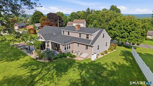 1 Webster Hts, Cromwell, CT, 06416-2122 | Card Image