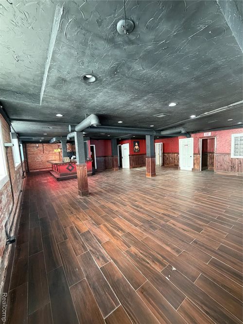 2619 John R St, Detroit, MI, 48201-3133 | Card Image