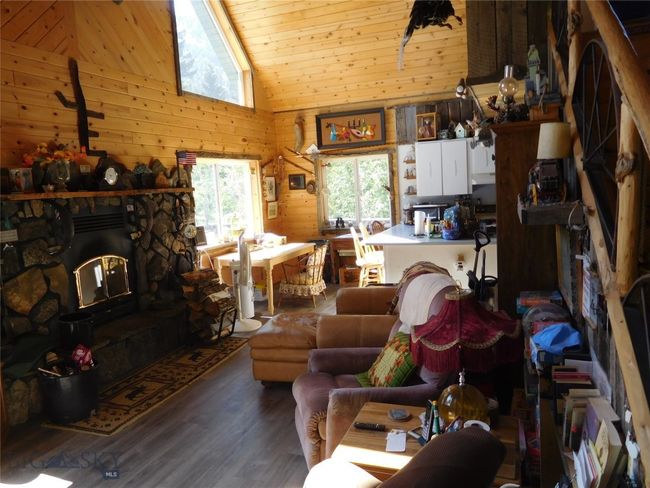 20 S Boulder Bear Rd, House other with 2 bedrooms, 3 bathrooms and null parking in Cardwell MT | Image 28
