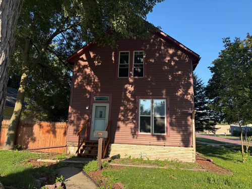 764 3rd Ave, Windom, MN, 56101-1669 | Card Image