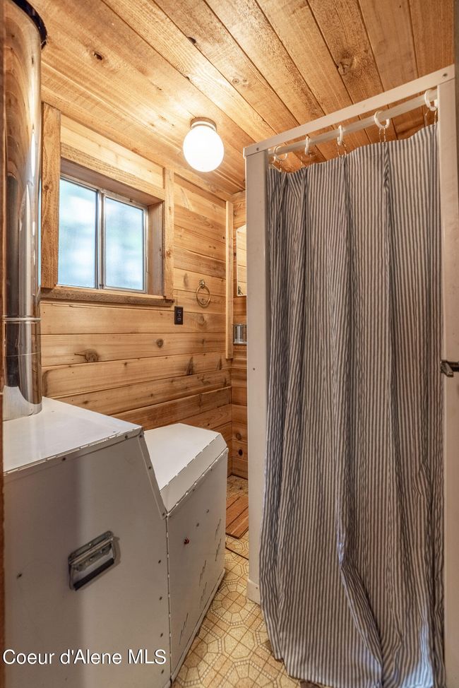 7771 W Channel Ln, Home with 3 bedrooms, 1 bathrooms and null parking in Rathdrum ID | Image 29