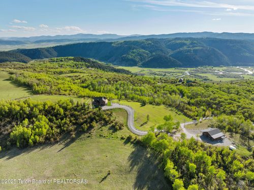 785 Strawberry Hills Dr, Bedford, WY, 83112 | Card Image