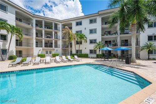 ph-400-1100 Pine Ridge Rd, NAPLES, FL, 34108-8925 | Card Image