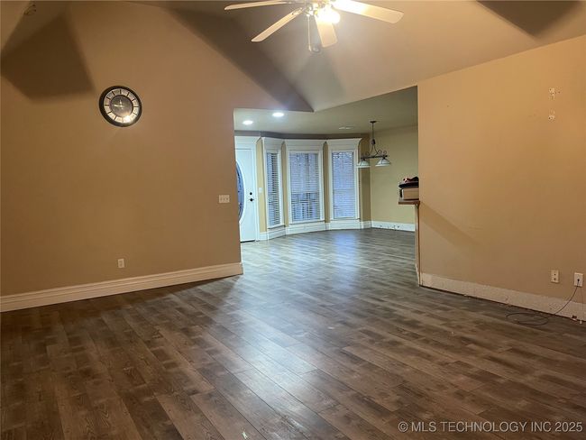 18779 E Gumm Creek Pl, House other with 3 bedrooms, 2 bathrooms and null parking in Park Hill OK | Image 9
