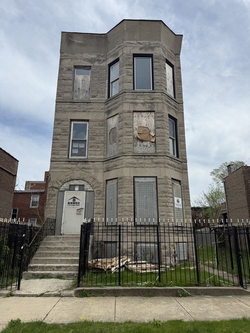 5813 S Wabash Ave, CHICAGO, IL, 60637-1439 | Card Image