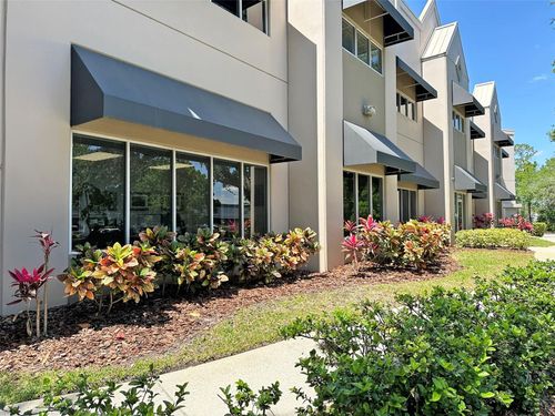 102-7800 Kingspointe Pkwy, ORLANDO, FL, 32819-8520 | Card Image