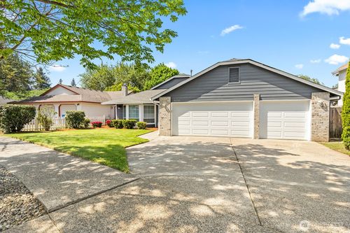 4518 Ne 138th Pl, Vancouver, WA, 98682-6025 | Card Image