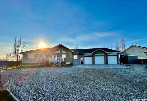 24 Pape Dr, Humboldt, SK, S0K2A0 | Card Image