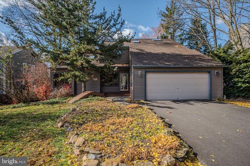 28 Harris Cir, Newark, DE, 19711-2459 | Card Image